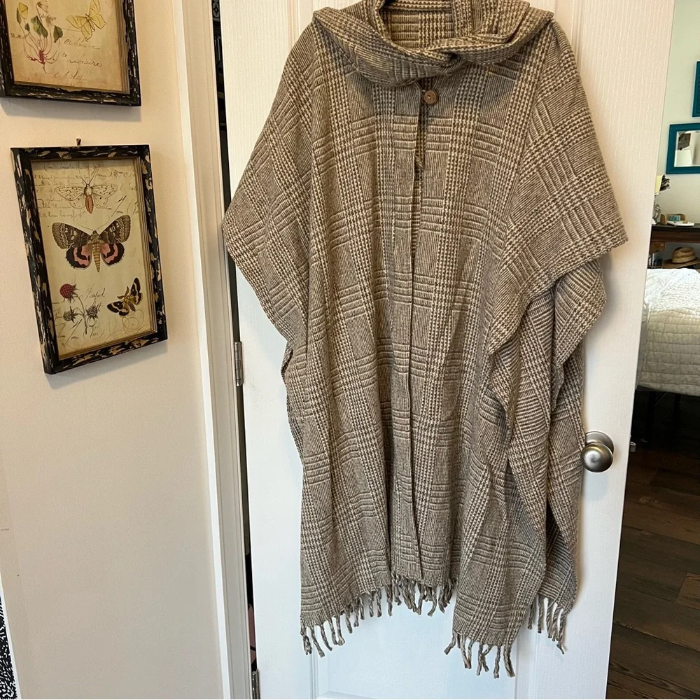 Beige Plaid Fringe Poncho built-in scarf one size pure wool